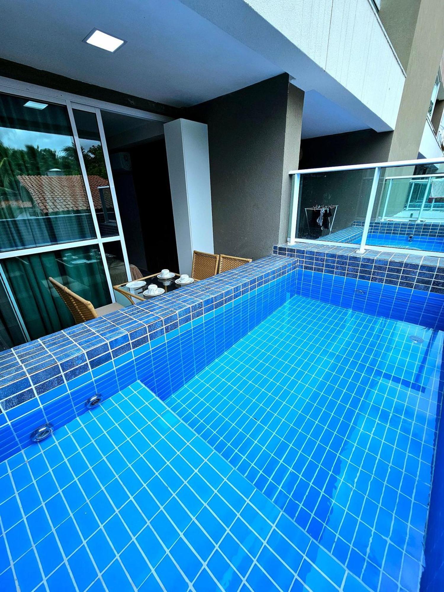 Estúdio com Vista da Piscina